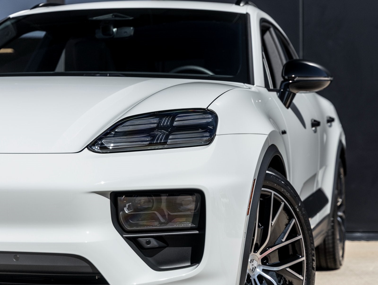 2025 Porsche Macan Electric Electric