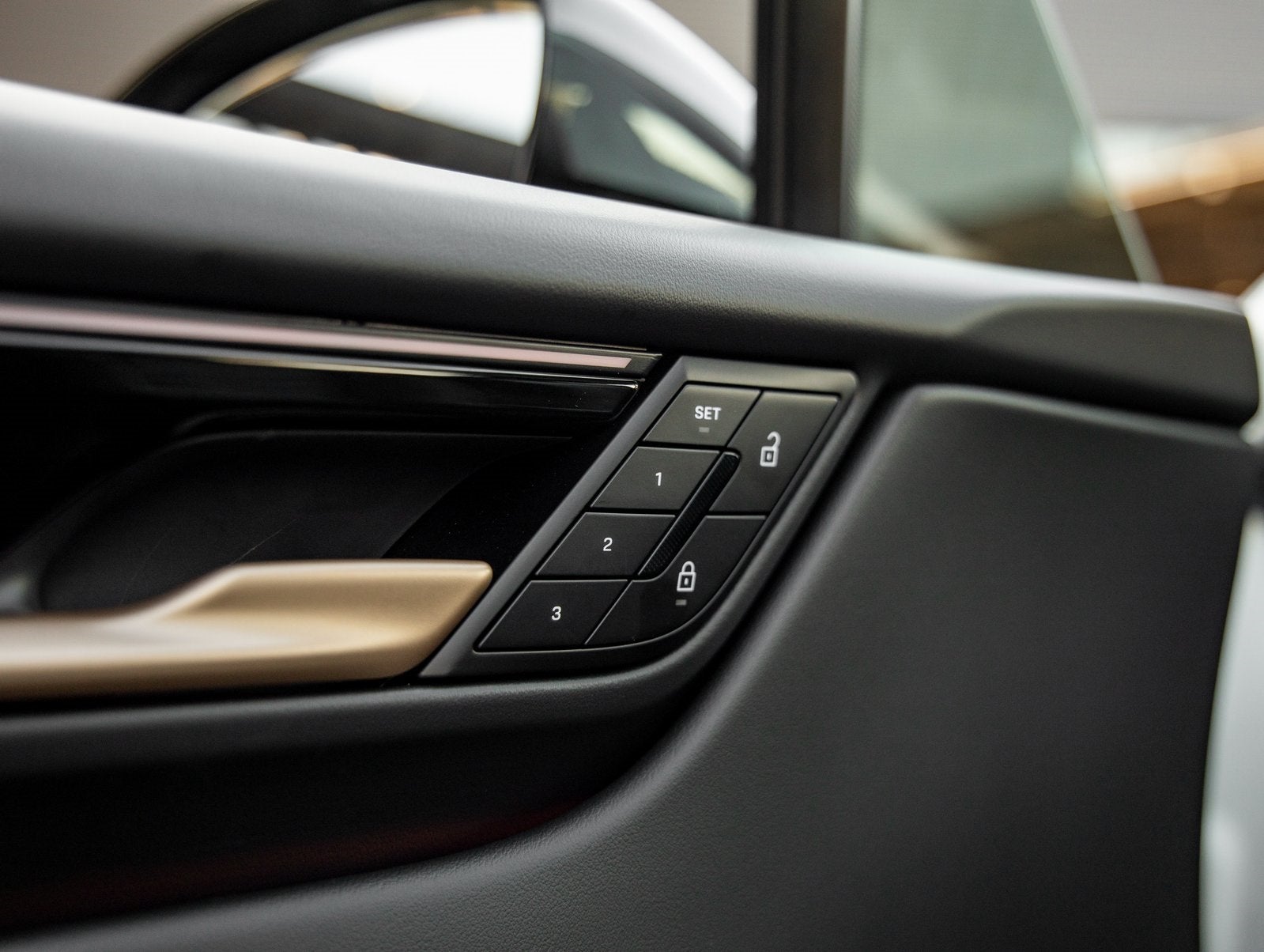 2025 Porsche Macan Electric Electric