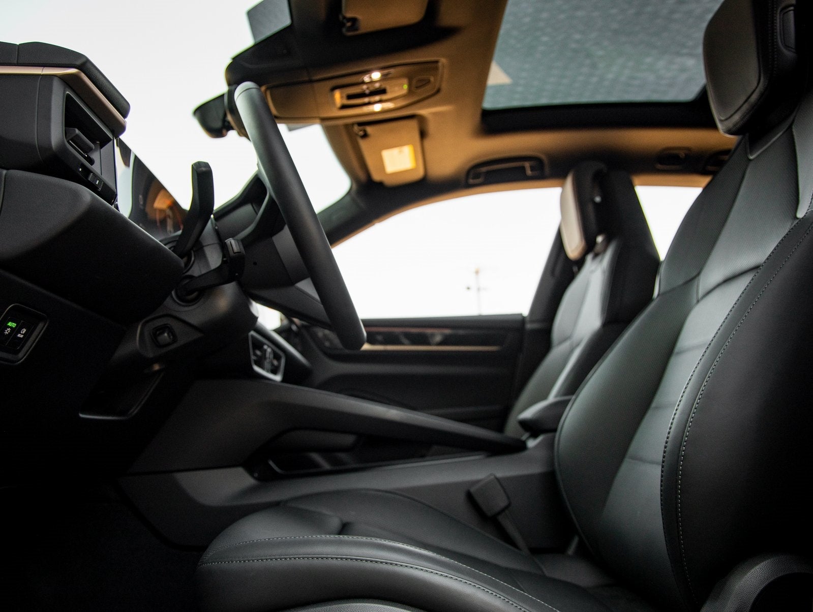 2025 Porsche Macan Electric Electric