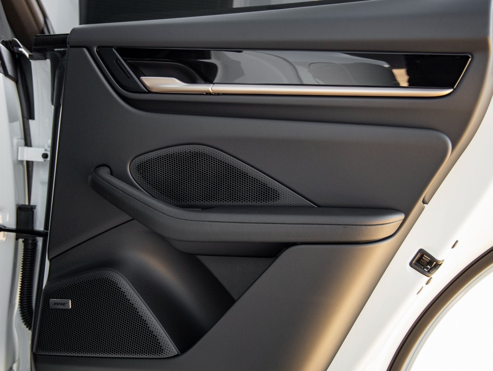 2025 Porsche Macan Electric Electric