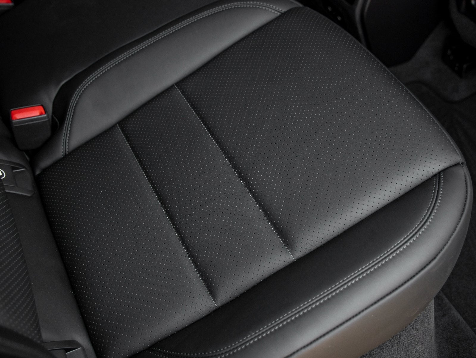 2025 Porsche Macan Electric Electric