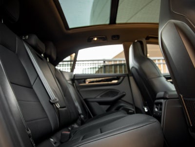 2025 Porsche Macan Electric Electric