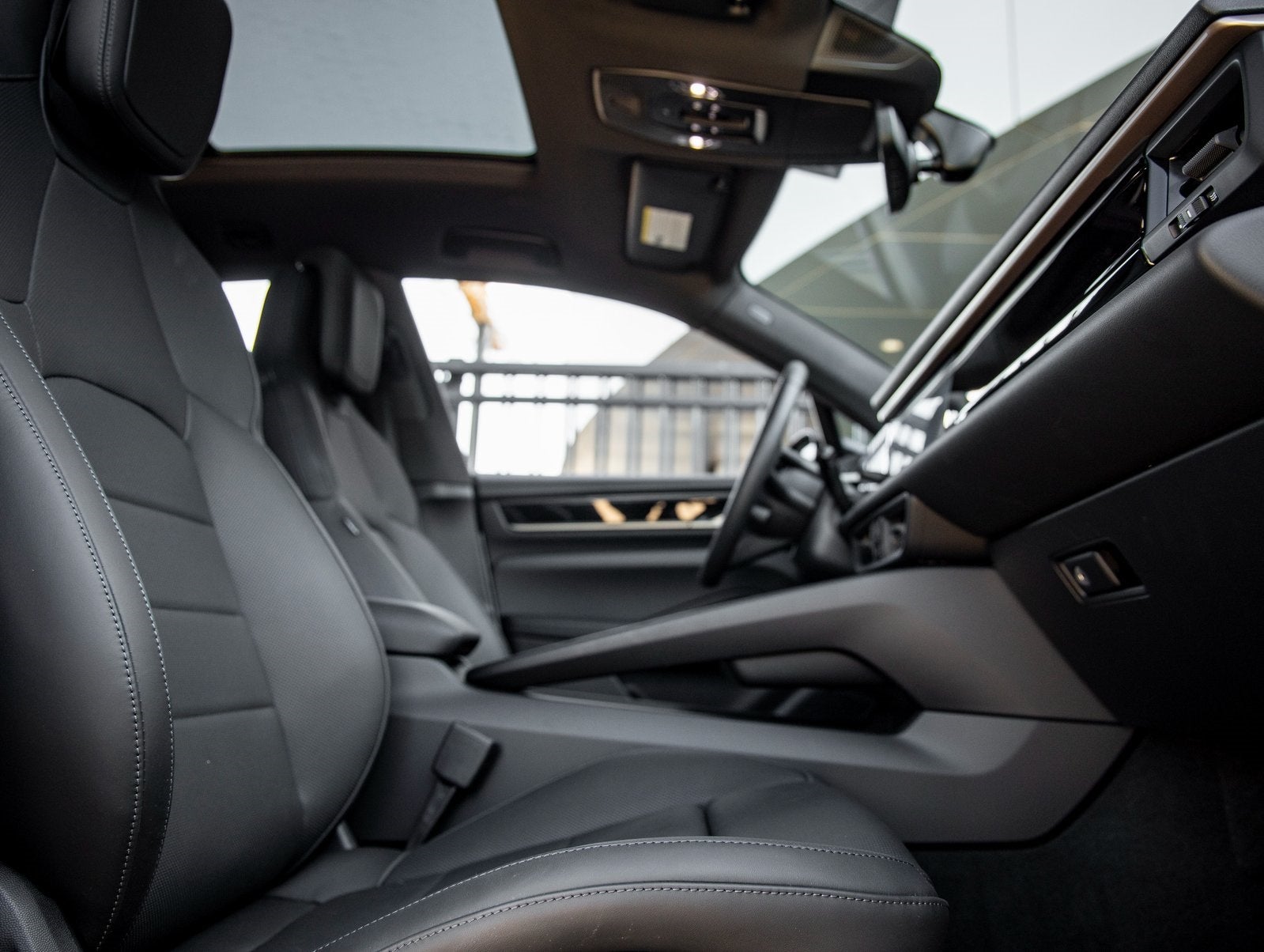 2025 Porsche Macan Electric Electric