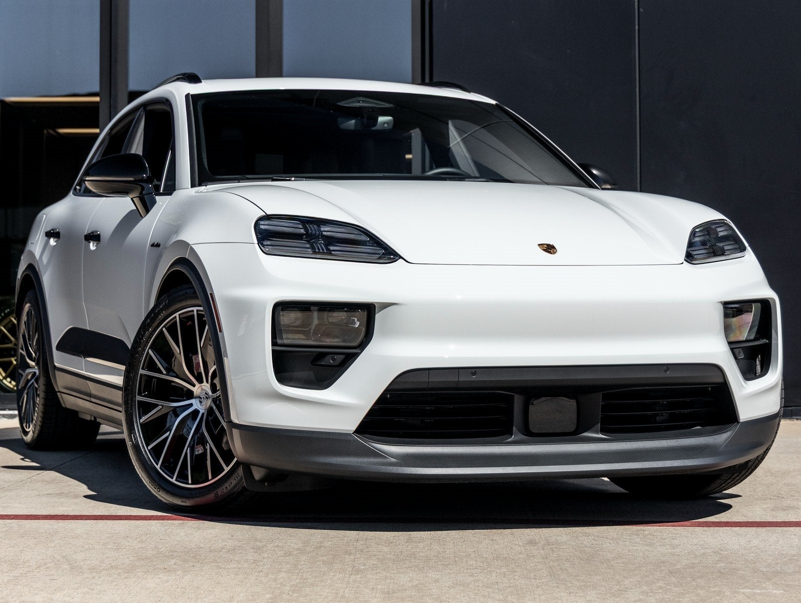 2025 Porsche Macan Electric Electric