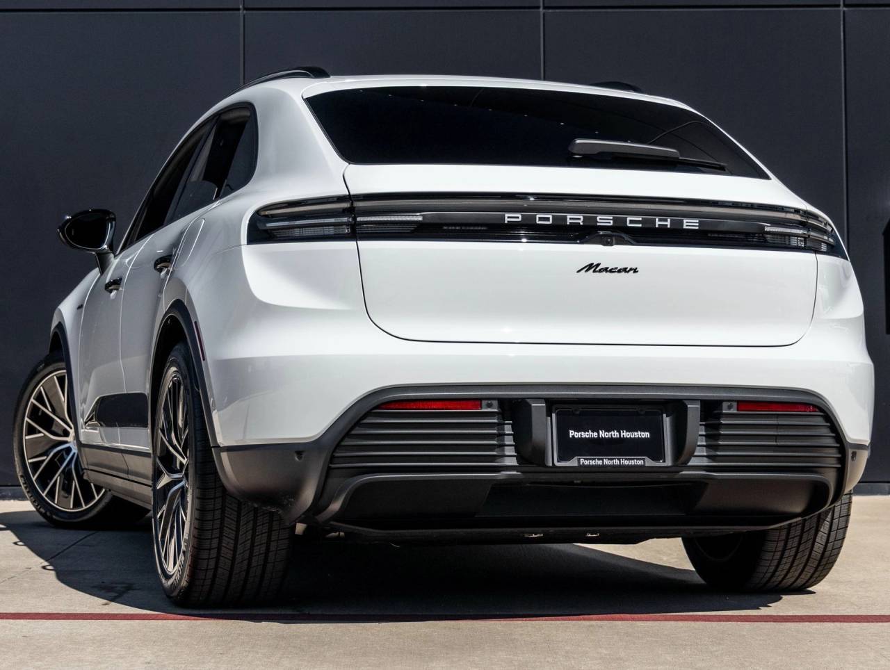 2025 Porsche Macan Electric Macan Electric