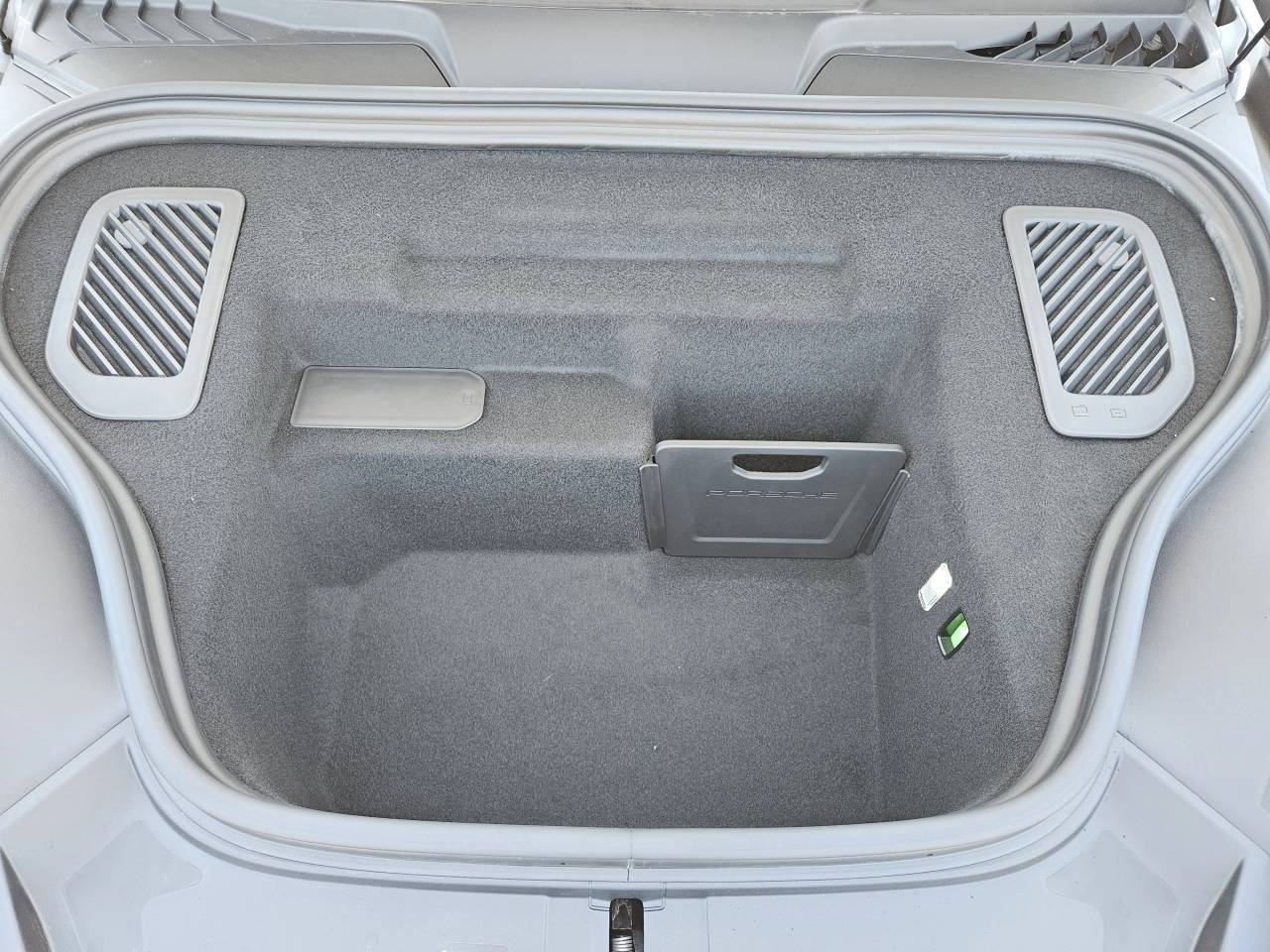 2025 Porsche Macan Electric Macan Electric