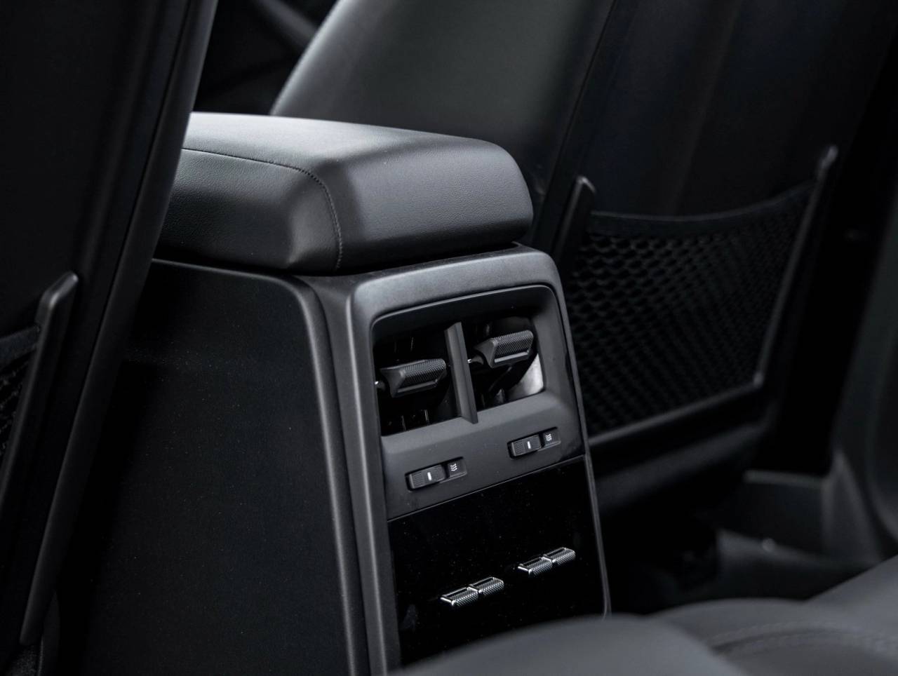 2025 Porsche Macan Electric