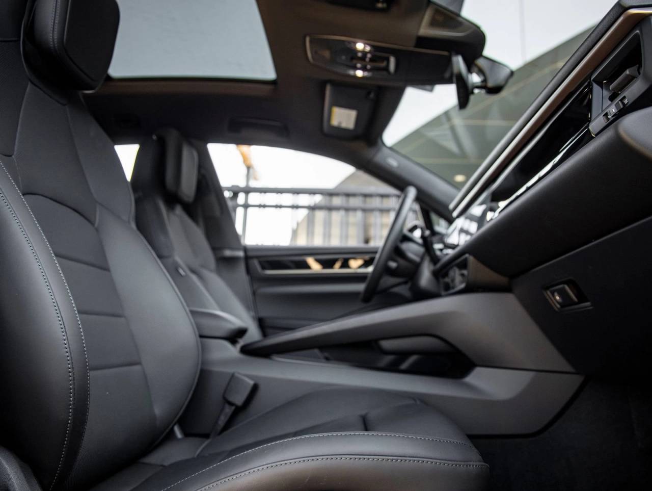 2025 Porsche Macan Electric