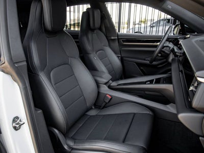 2025 Porsche Macan Electric