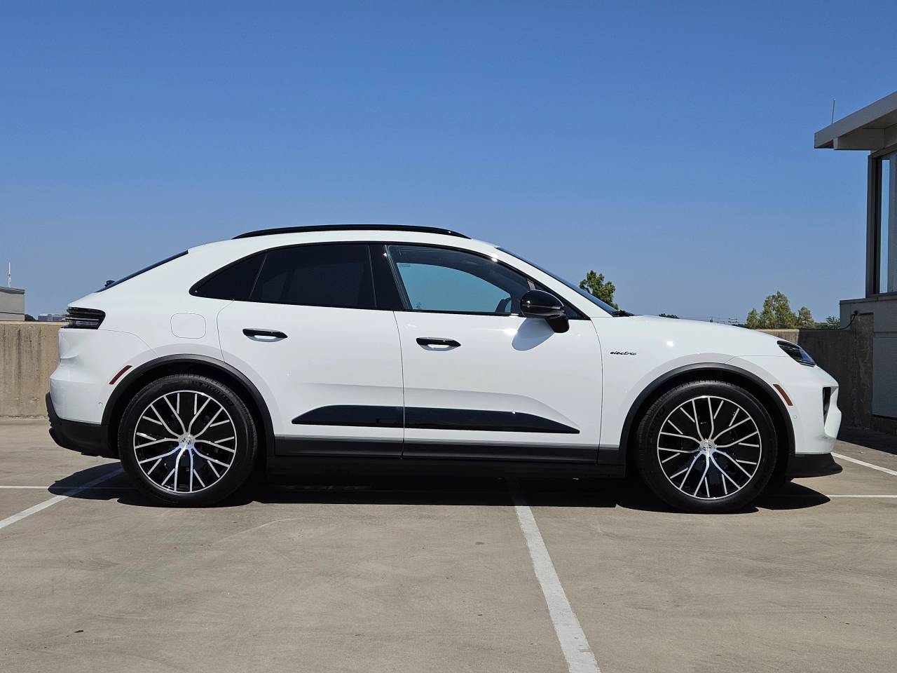 2025 Porsche Macan Electric Macan Electric