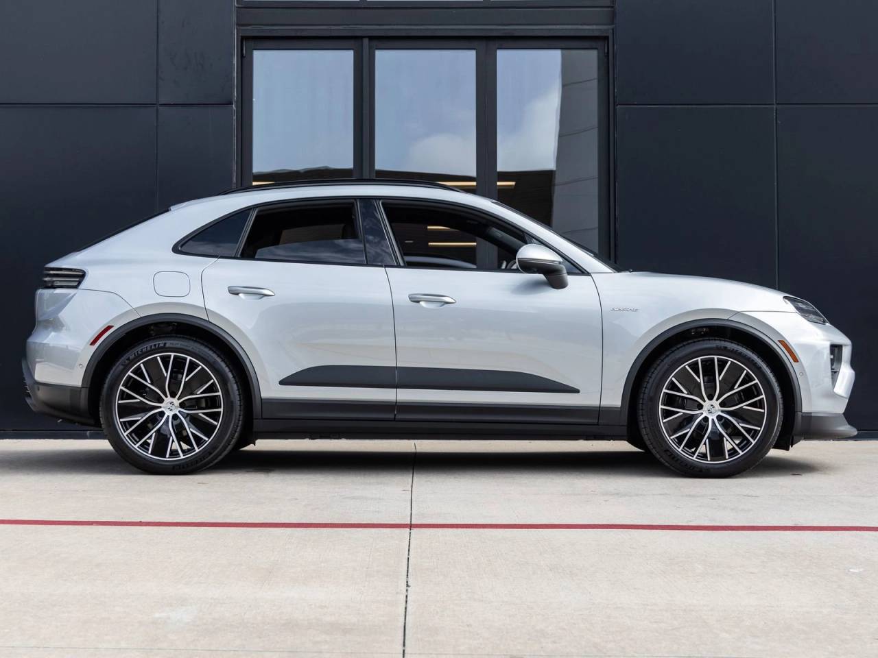 2025 Porsche Macan Electric Macan Electric
