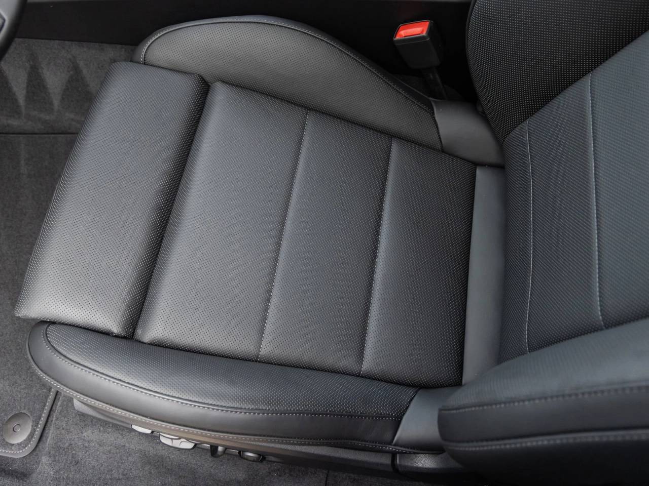 2025 Porsche Macan Electric Macan Electric