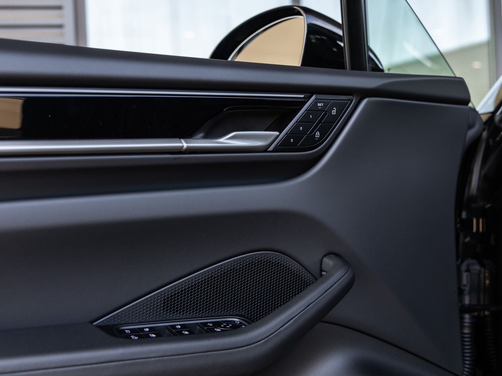 2026 Porsche Macan Macan Electric