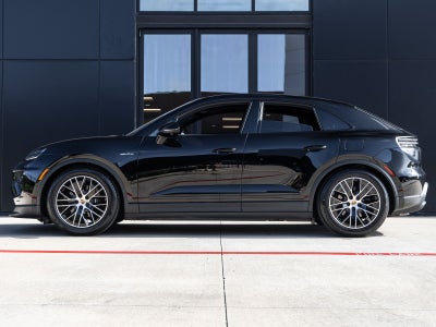 2026 Porsche Macan Macan Electric