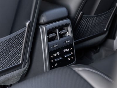 2026 Porsche Macan Macan Electric
