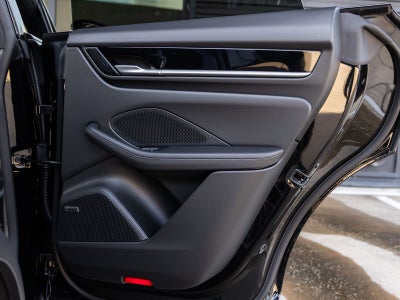 2026 Porsche Macan Macan Electric