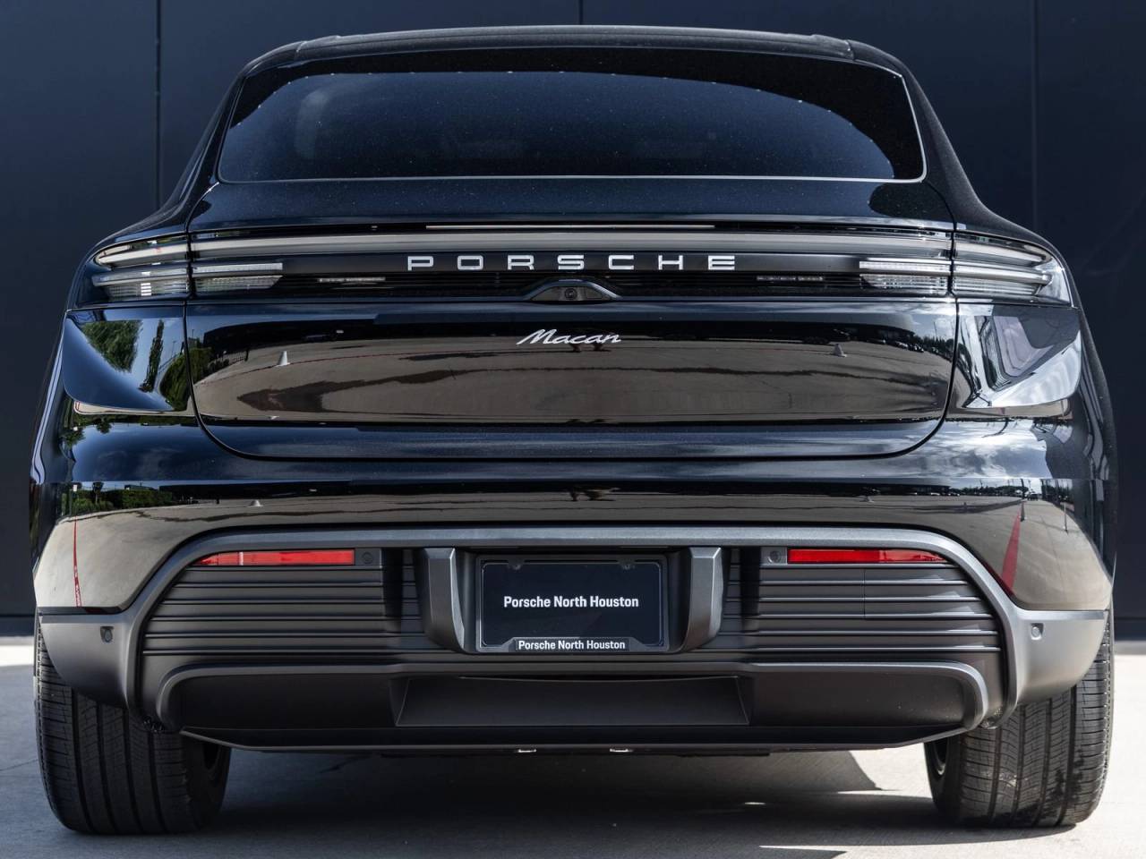 2026 Porsche Macan Macan Electric