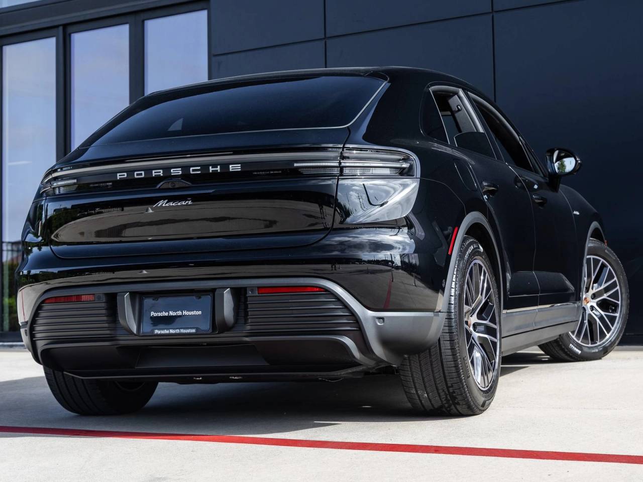 2026 Porsche Macan Macan Electric