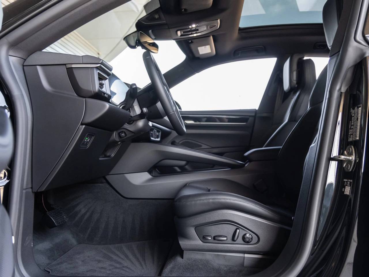 2026 Porsche Macan Macan Electric