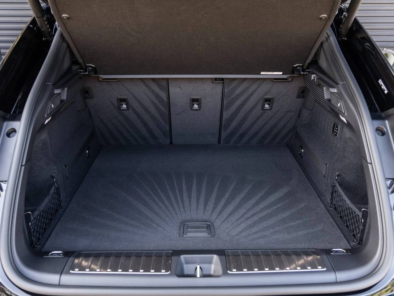 2026 Porsche Macan Macan Electric