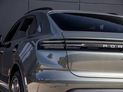 2026 Porsche Macan Macan Electric