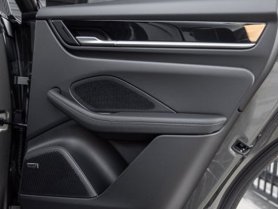 2026 Porsche Macan Macan Electric