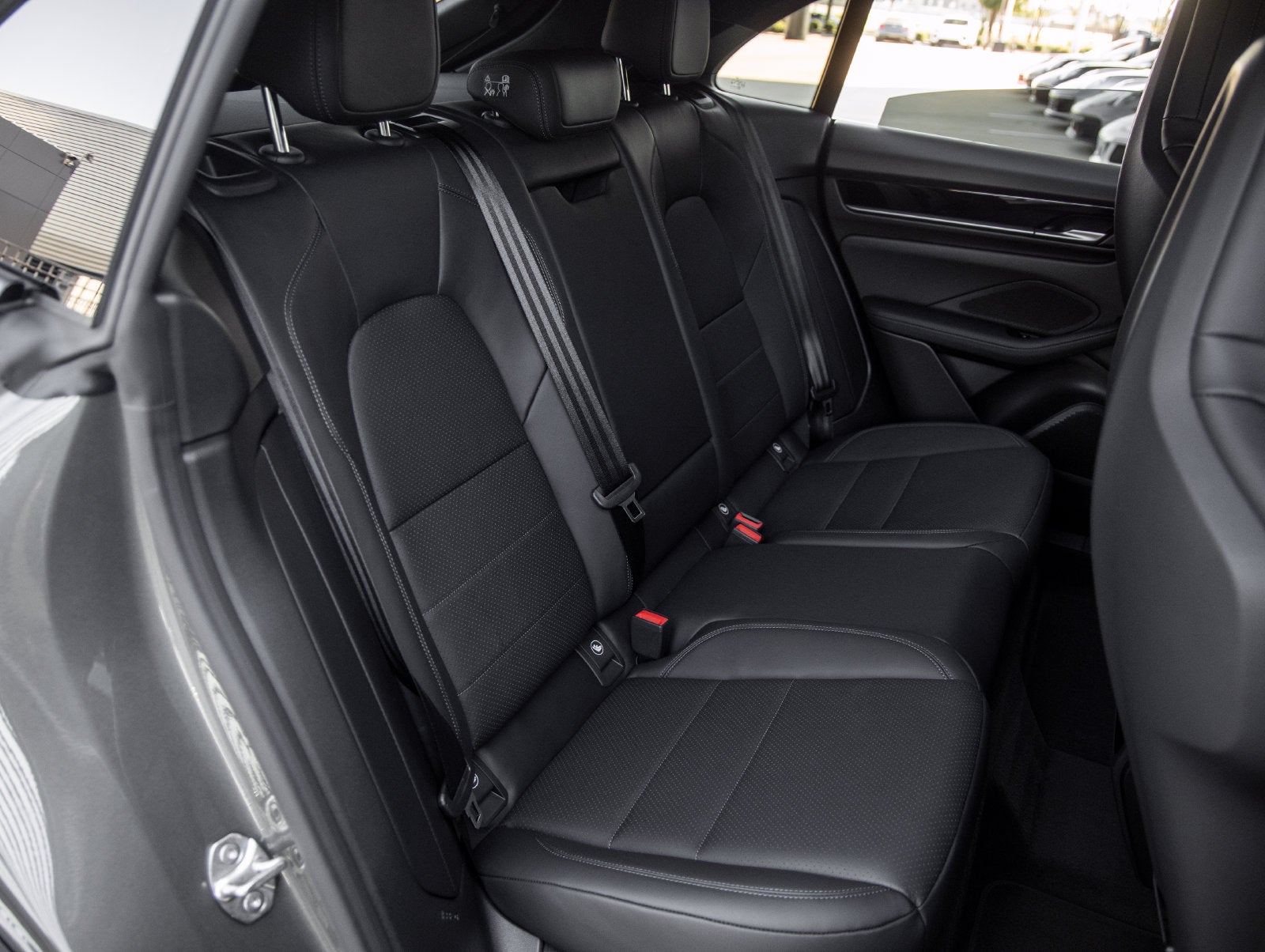 2026 Porsche Macan Macan Electric