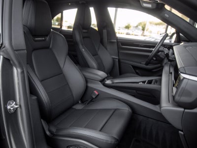 2026 Porsche Macan Macan Electric