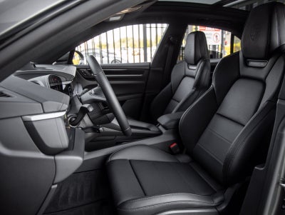 2026 Porsche Macan Macan Electric