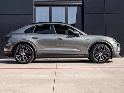 2026 Porsche Macan Macan Electric