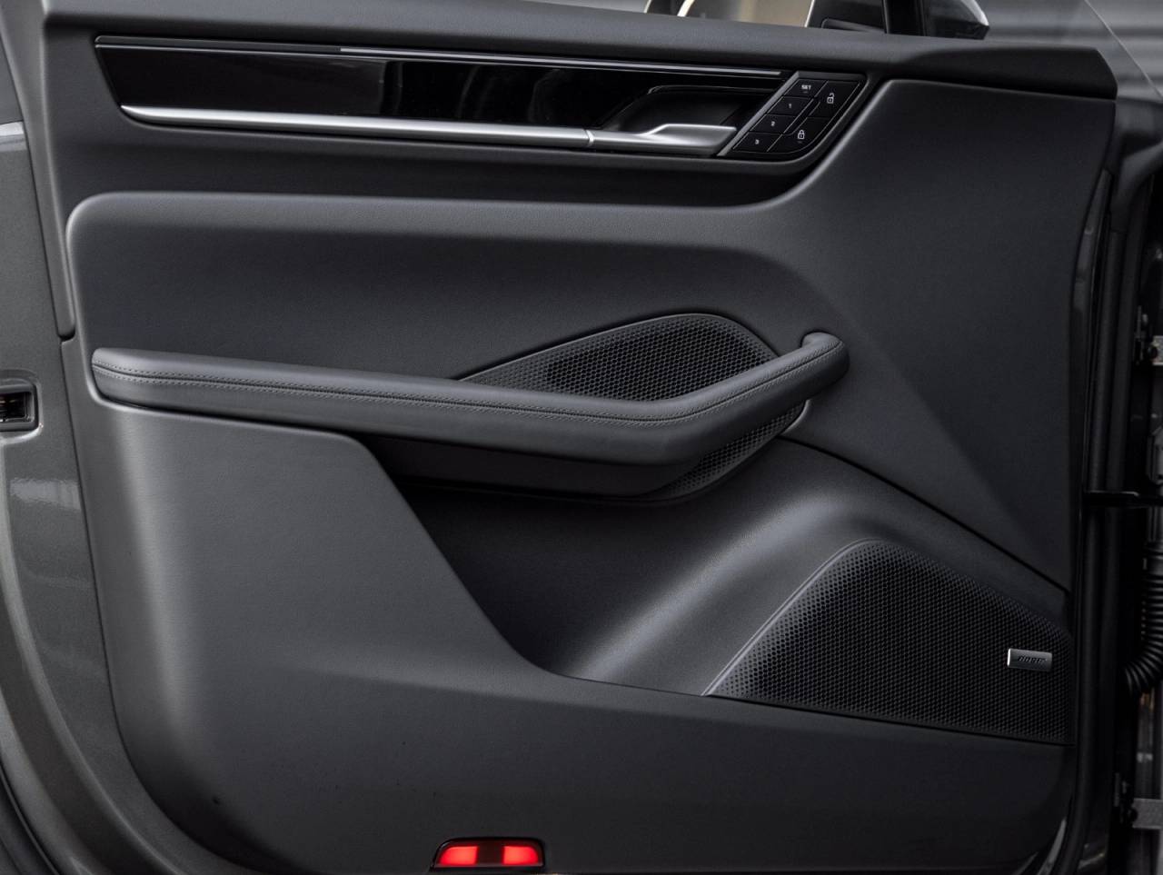 2026 Porsche Macan Macan Electric