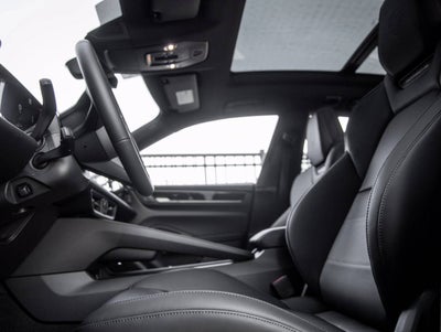 2026 Porsche Macan Macan Electric