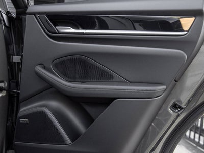 2026 Porsche Macan Macan Electric