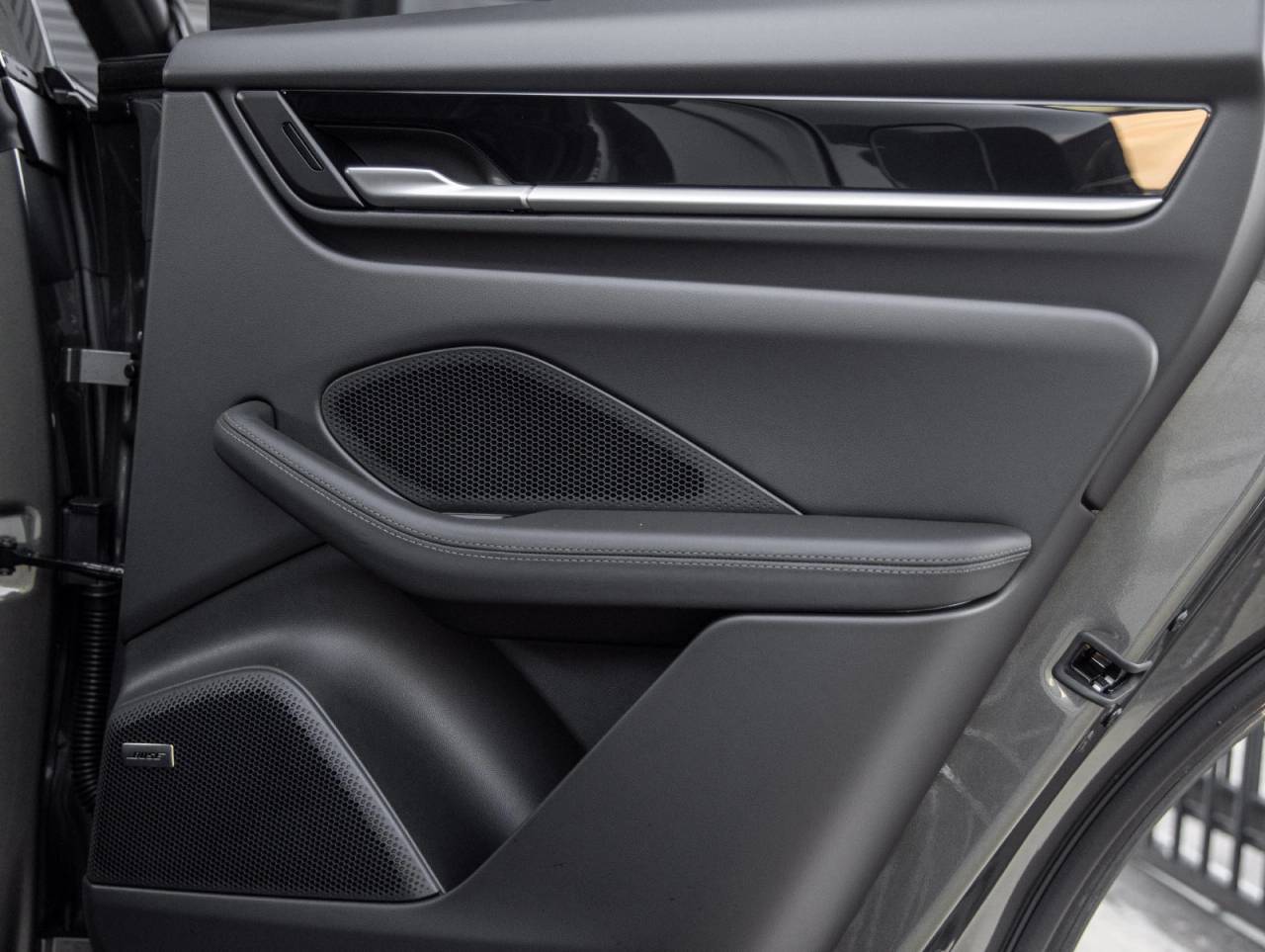 2026 Porsche Macan Macan Electric