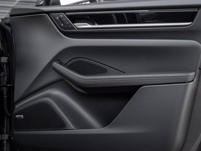 2026 Porsche Macan Macan Electric