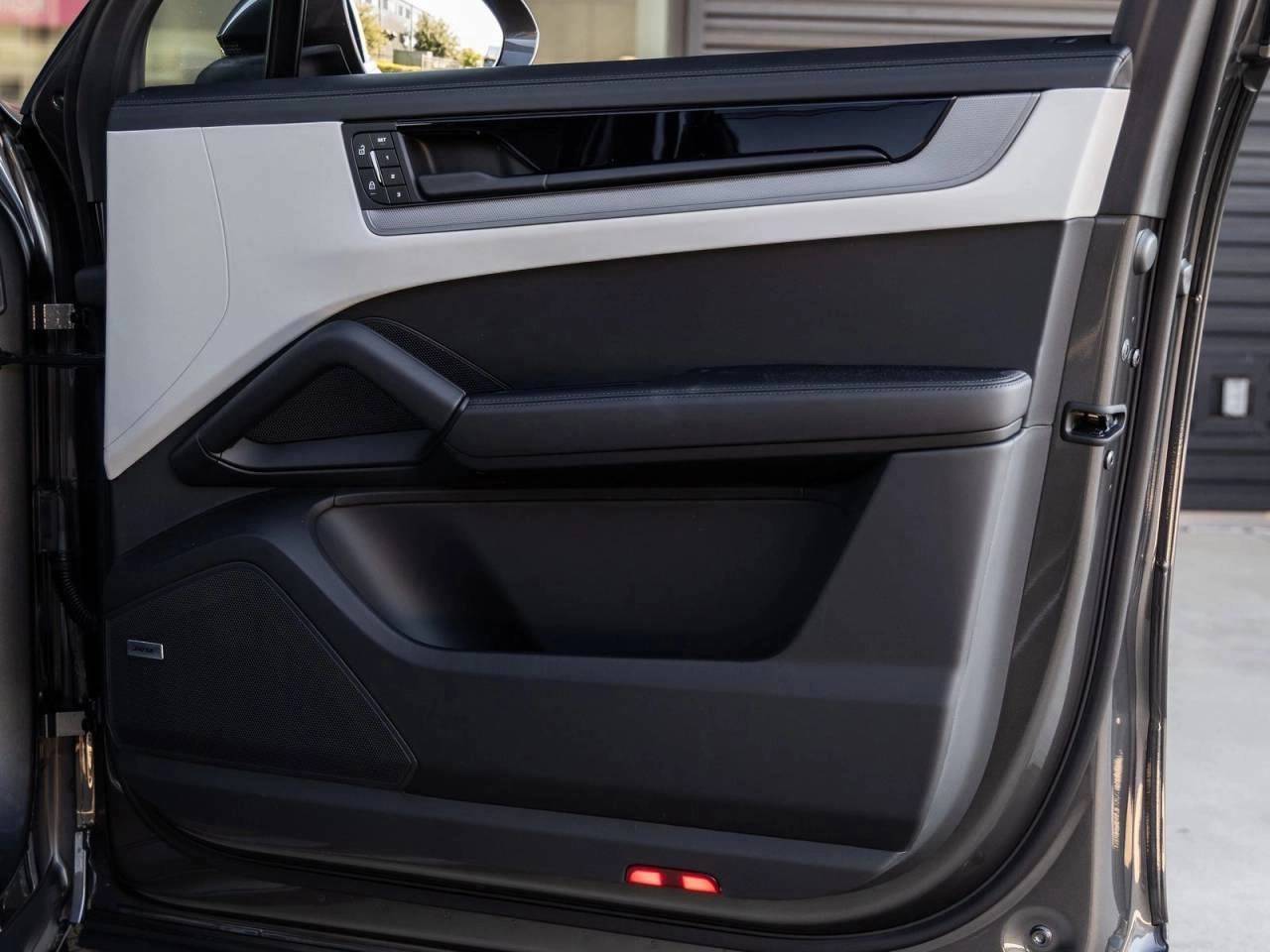 2026 Porsche Cayenne E-Hybrid Cayenne E-Hybrid