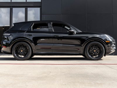 2025 Porsche Cayenne E-Hybrid