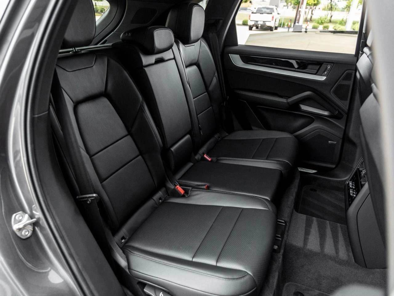 2025 Porsche Cayenne E-Hybrid