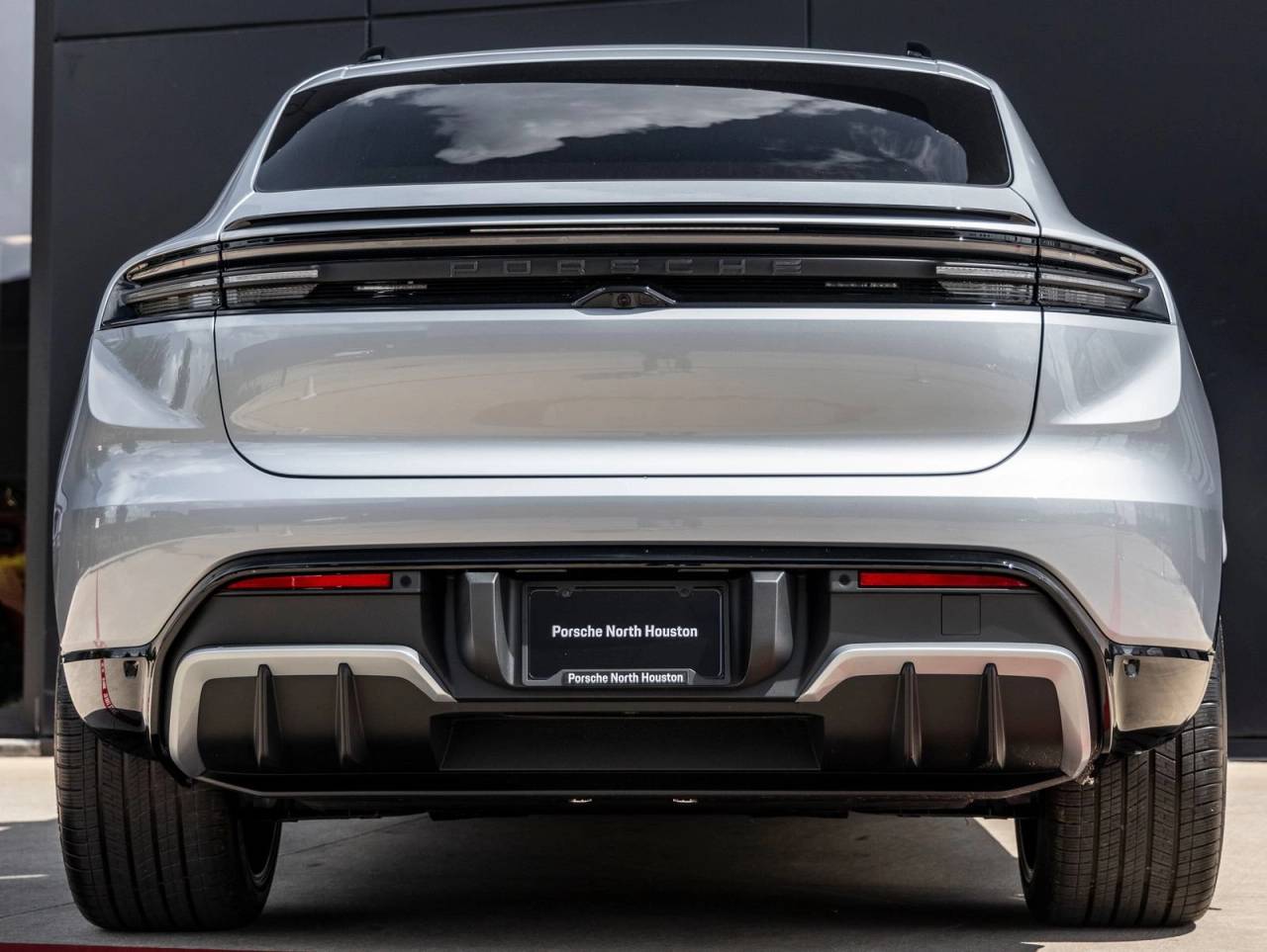 2026 Porsche Macan Macan GTS Electric