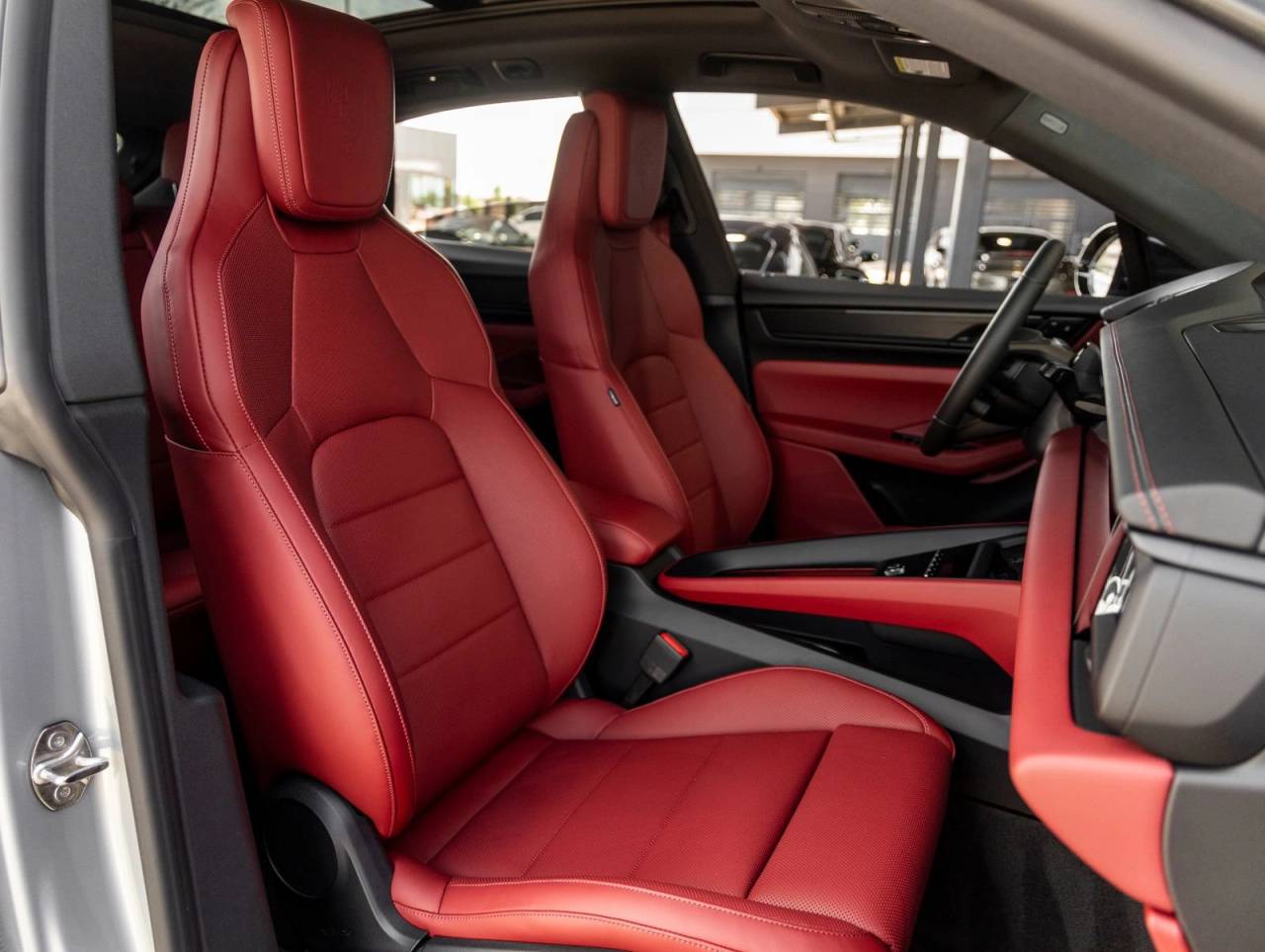 2026 Porsche Macan Macan GTS Electric
