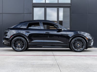 2026 Porsche Macan GTS Electric