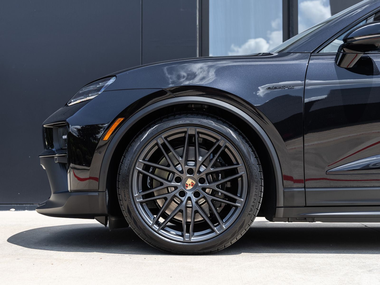 2026 Porsche Macan Macan GTS Electric