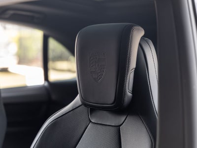 2026 Porsche Macan Macan GTS Electric