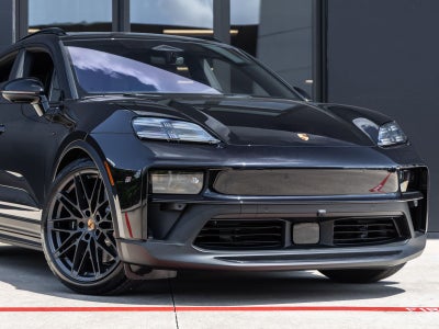 2026 Porsche Macan Macan GTS Electric