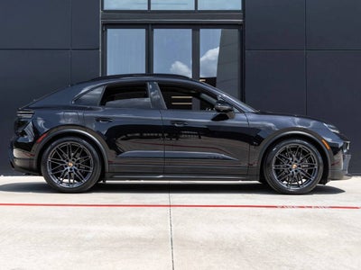 2026 Porsche Macan Macan GTS Electric