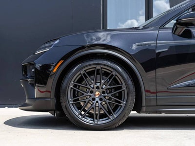 2026 Porsche Macan Macan GTS Electric