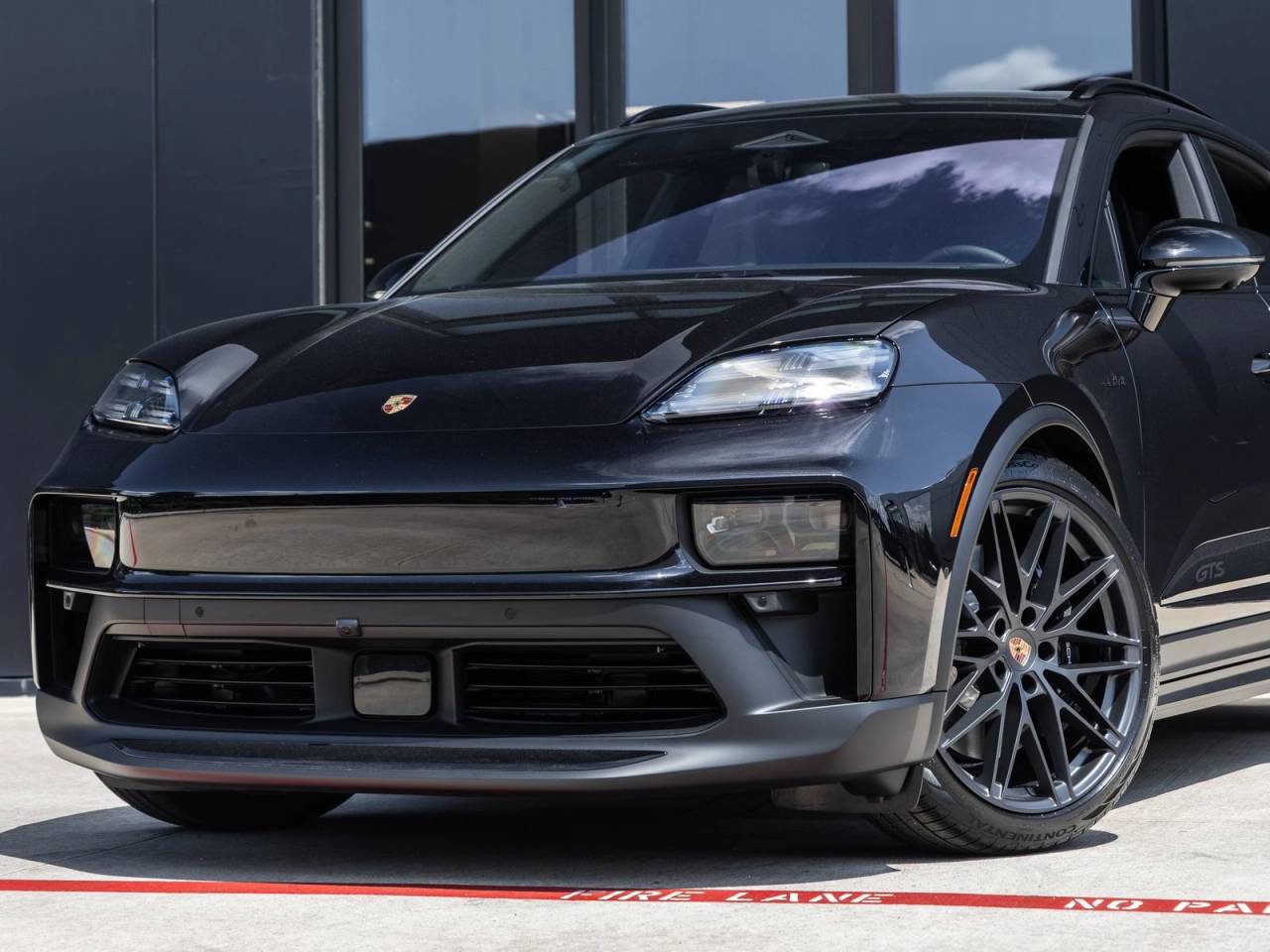 2026 Porsche Macan Macan GTS Electric