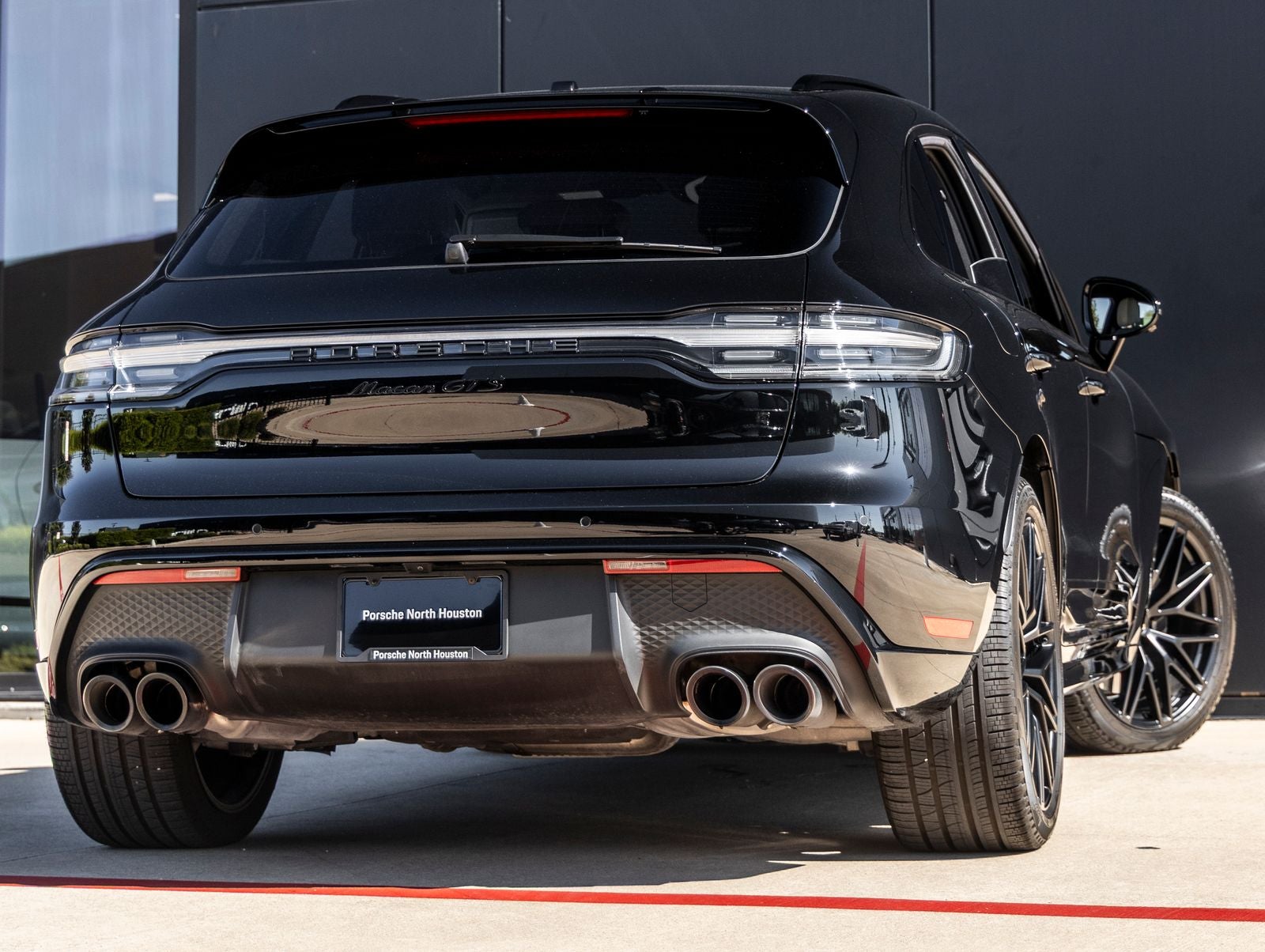 2025 Porsche Macan Macan GTS
