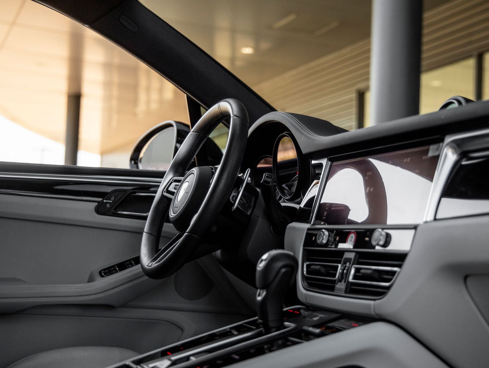 2025 Porsche Macan Macan GTS