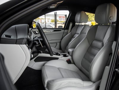 2025 Porsche Macan Macan GTS